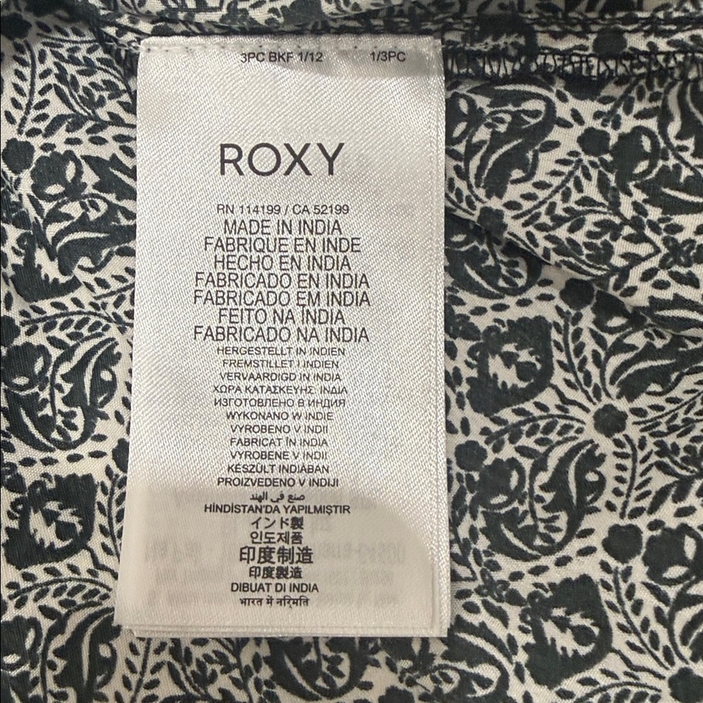 Roxy Monochrome short Dolman sleeve Patterned shift dress size L - Picture 7 of 8